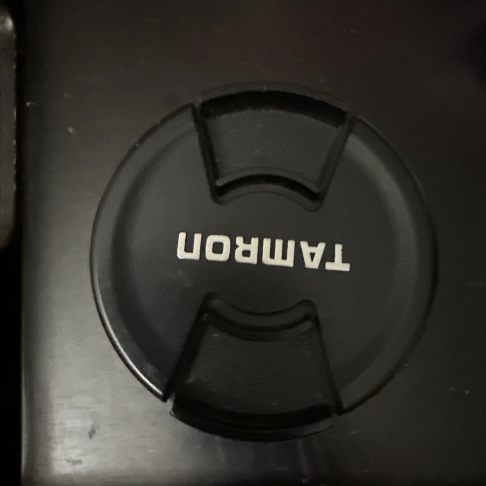 Tamron 1:2 70-300mm f4-5.6 572D Tele-Macro Pentax KAF Mount Lens -  DSLR Cameras - Image 3 of 4