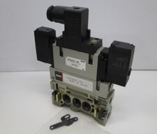 SMC NVFS3210-3DZ 5 Port Solenoid Valve Assembly w/ Speed Control, Manifold Block