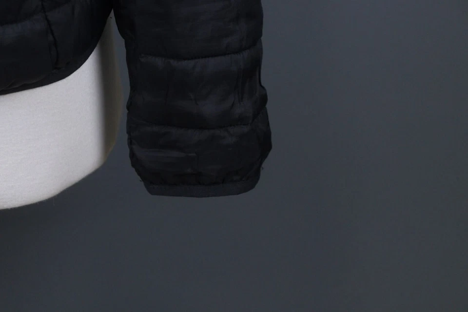 Chaqueta acolchada de invierno True Religion negra manga larga logotipo cálida talla M Foto 4 de 4