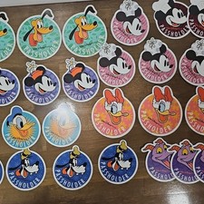 Walt Disney World Annual Passholder Magent Lot OF 34 Figment Minnie Goofy Daisy