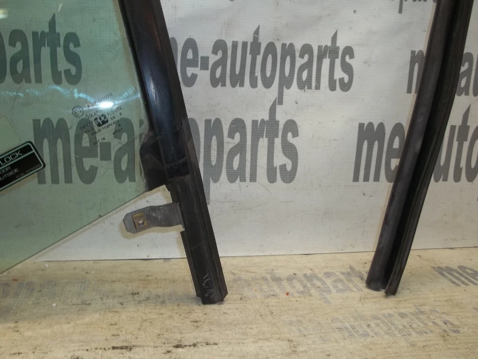 98-04 Cadillac Seville правая задняя стационарная дверь четверть вентиляционное стекло окно - Изображение 2 из 4