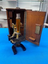 Microscope ancien C. Reichert avec étui en bois # 39462