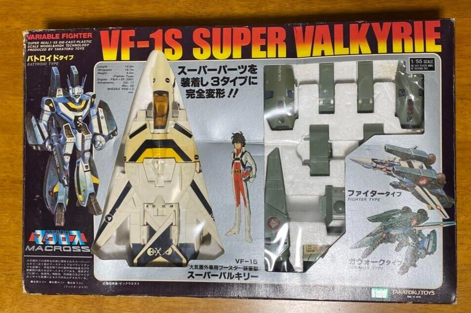 【未使用】マクロス VF-1S VALKYRIE 1/55 スケール Macross VF-1S Super Valkyrie Takatoku Toys Action Figure 1