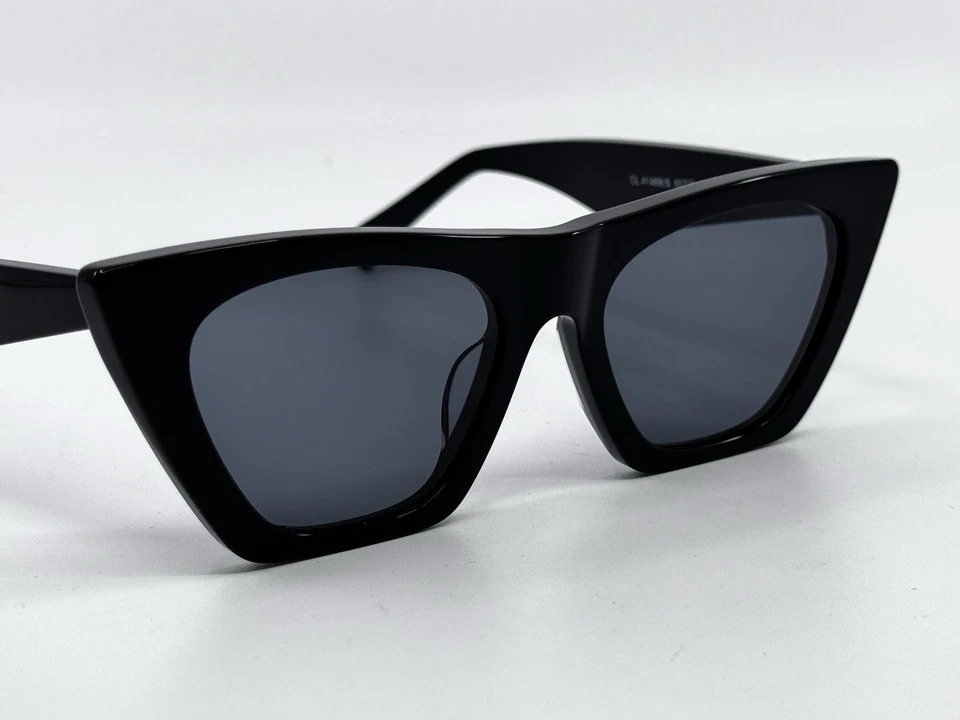 Gafas de sol Celine Edge Cat Eye CL41468/S 807/IR marco negro brillante con lentes grises Foto 3 de 4