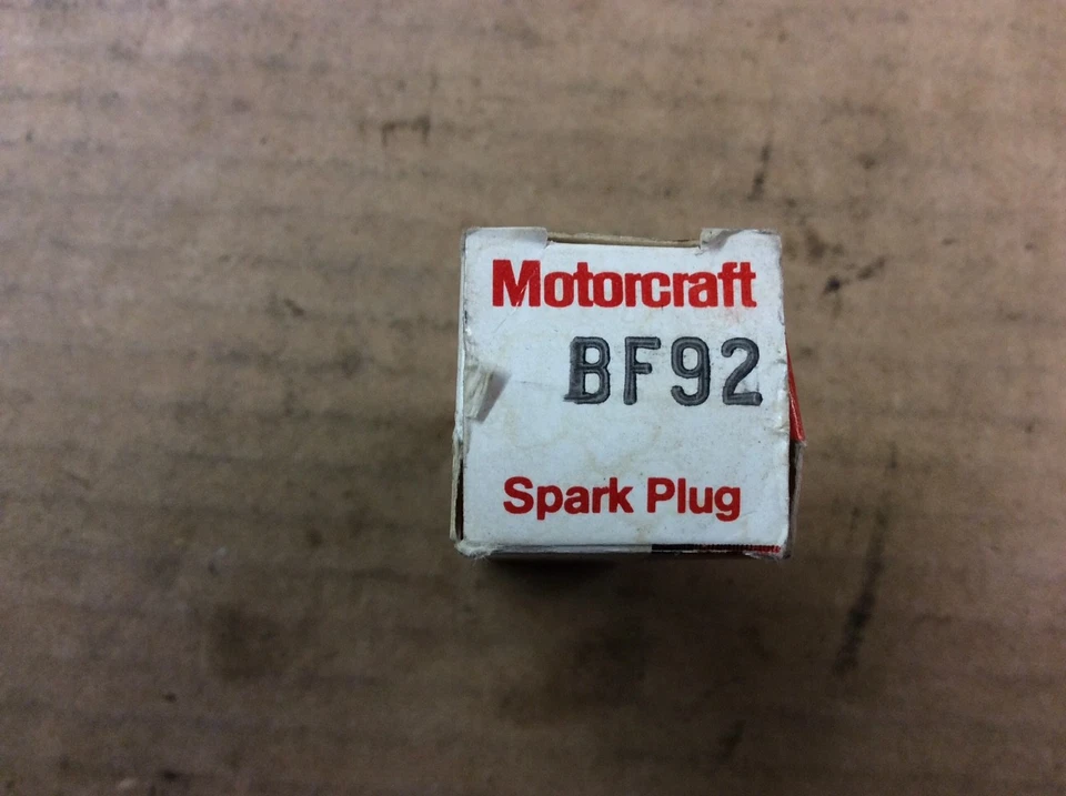 Nueva bujía Ford Motorcraft BF92 de fábrica OEM Foto 2 de 4