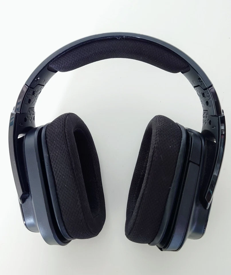 Logitech G635 Wired 7.1 LightSync Gaming Headset - Black( Headset Only) - Image 3 of 4
