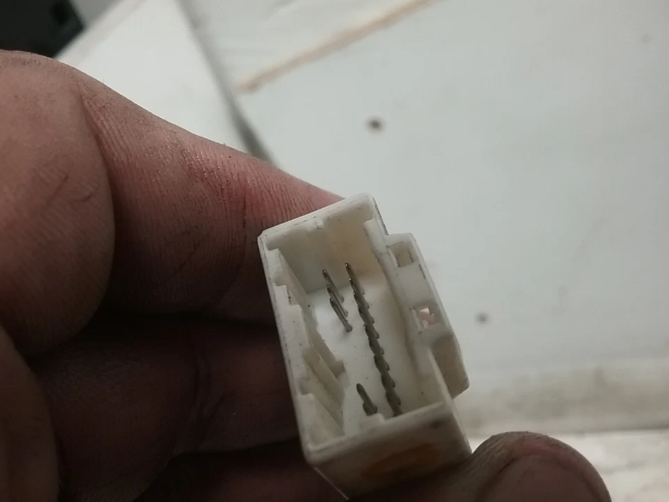 Arnés de cables para maletero trasero Infiniti QX4 2001-2003 (3,5 L 6 cilindros) Foto 4 de 4