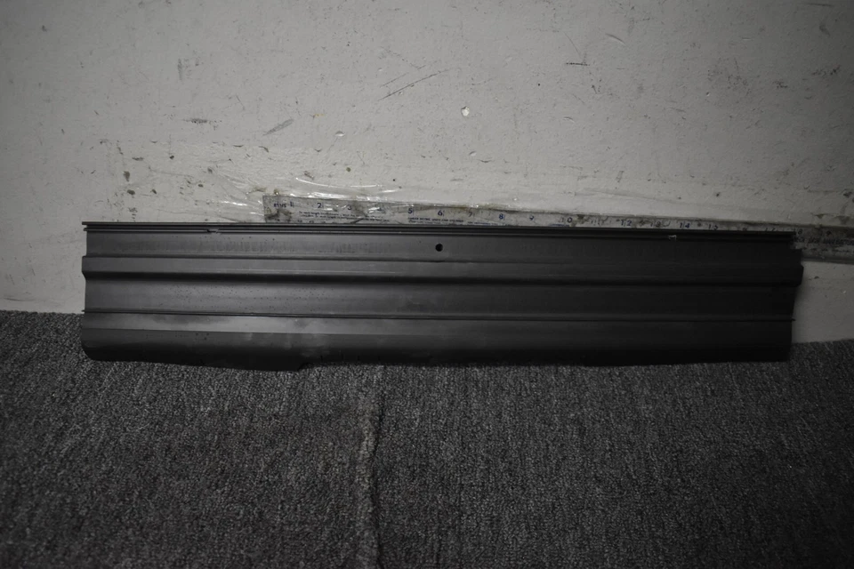 2011-2020 JEEP DURANGO CITADEL RADIATOR UPPER SEAL FACTORY OEM - Image 4 of 4