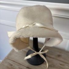 Vintage Baby Bonnet Style Toddler Cloche Hat Ivory Ribbon 12-18 Mo. Mid Century