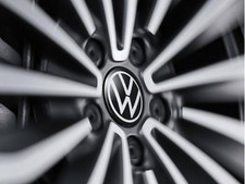 Original VW Nabendeckel dynamisch 10A071213A -NEU-