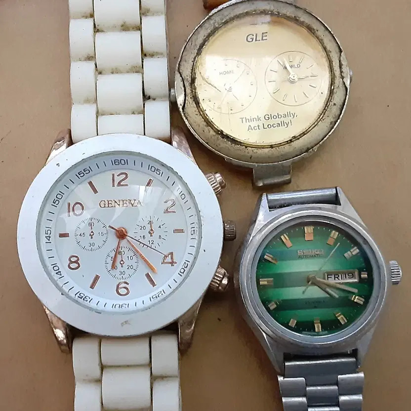 Multiple Used Mid-Quality Watches Bundle NN74 - image 2