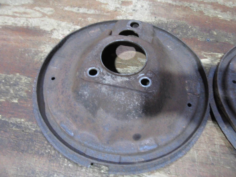 Chevrolet Impala Belair 1965-1967 freno de tambor zapata de freno delantero placas de respaldo Foto 3 de 4