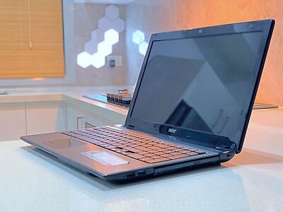 ✩ Acer Aspire Intel 5750G Core™i5•2.90GH•NVIDIA GeForce GT520