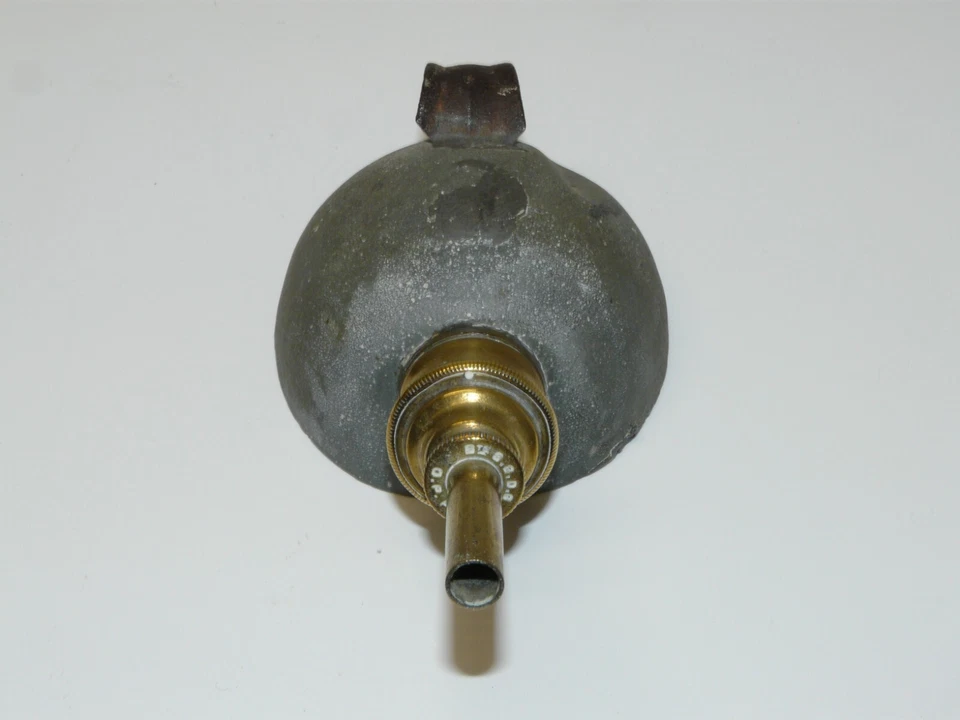 -ANCIENNE LAMPE à HUILE OU ALCOOL USAGE A DERTERMINER MINEUR COLLECTION - Photo 3/4