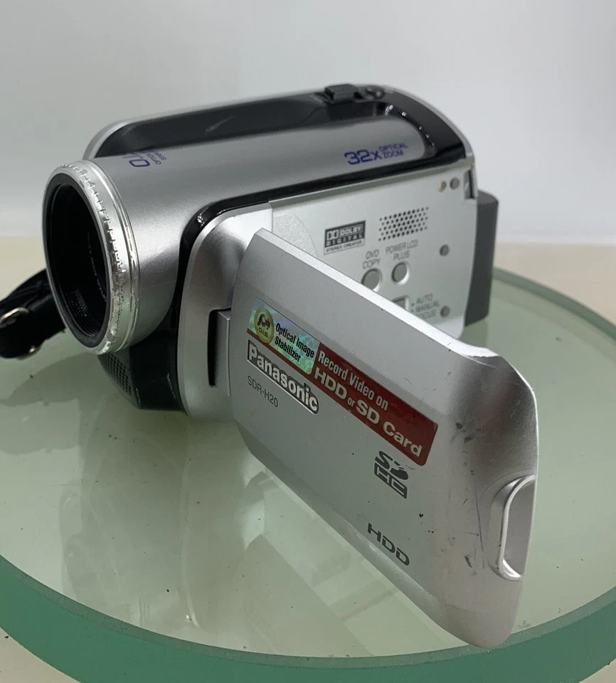 Panasonic SDR-H20EB-S VIDEO CAMCORDER - SILVER WITH CHARGER TESTED - 1 - Image 3 of 4