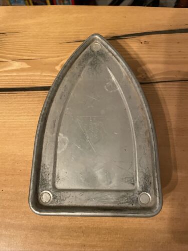 Vintage Iron Stands Set Of 3 - Picture 3 of 9