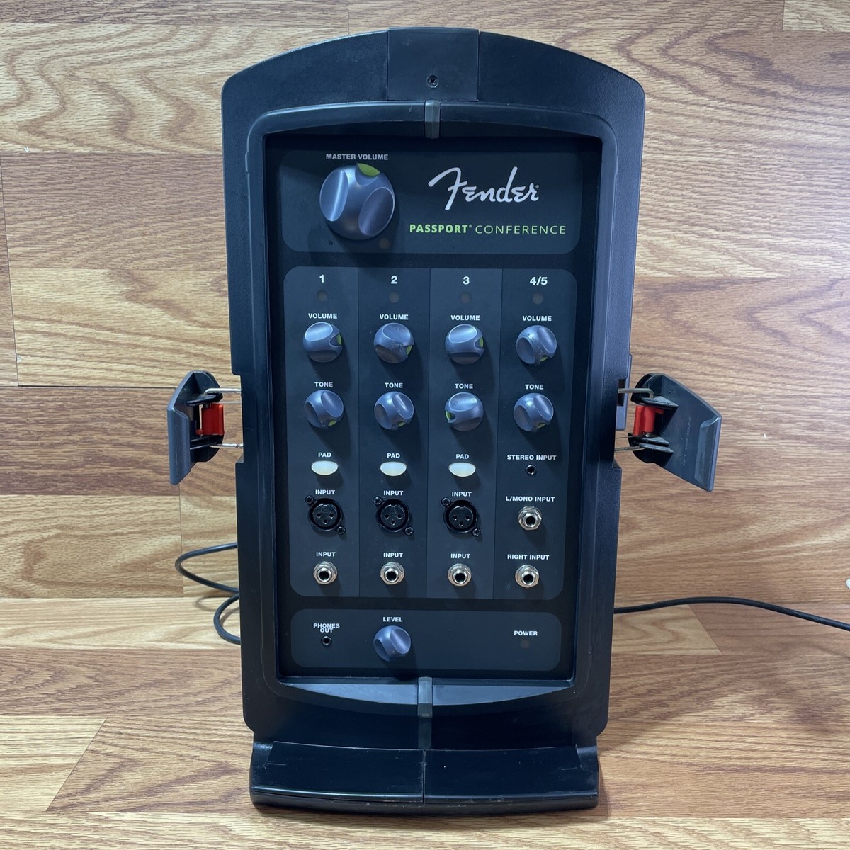 Fender Passport Conference Portable 4-Channel PA System PR844