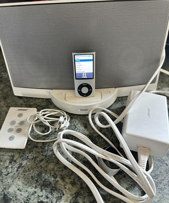 Bose SoundDock Digital Music SystemWhite iPod Speaker Dock with