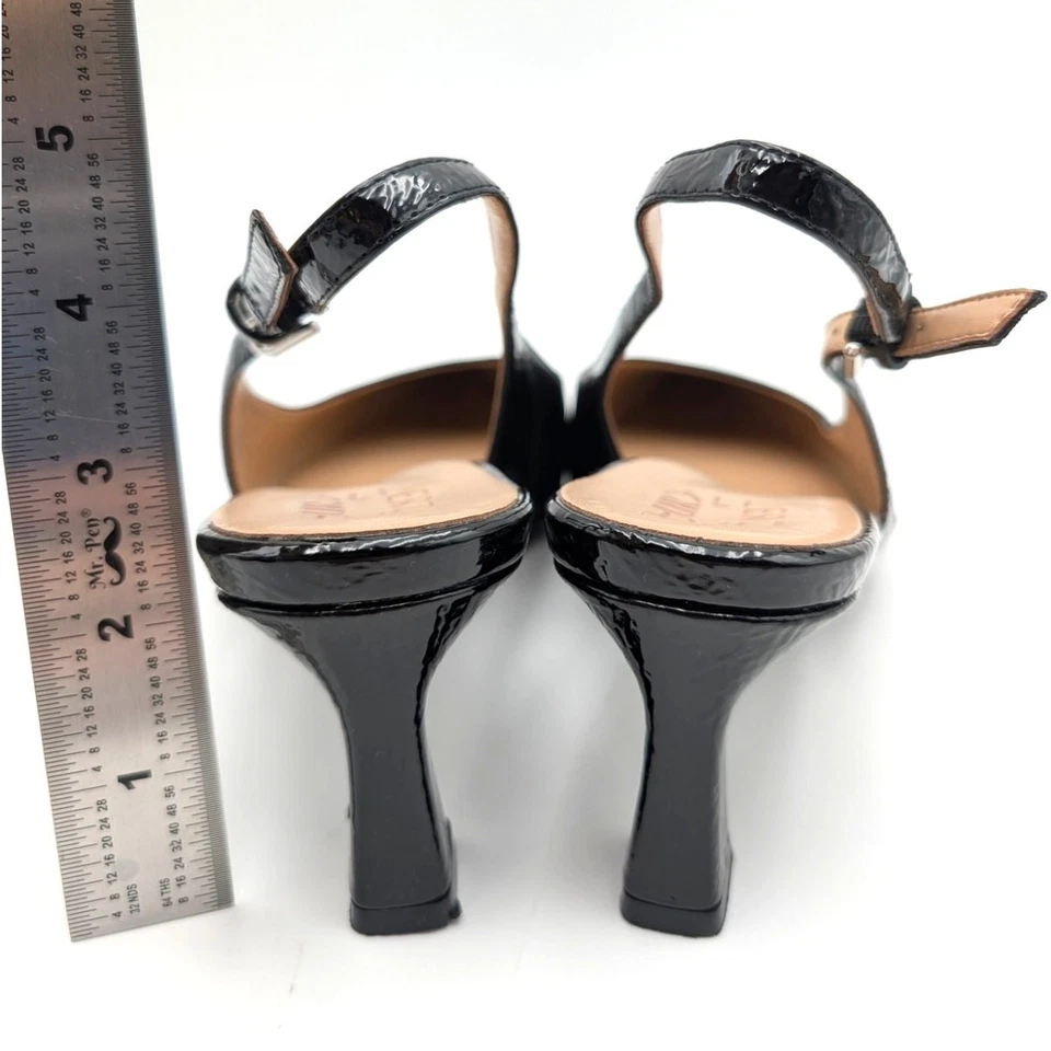 Bomba de tacón Naturalizer Tansy con cordones para mujer negra lisa talla US9,5 M EU40,5 Foto 4 de 4