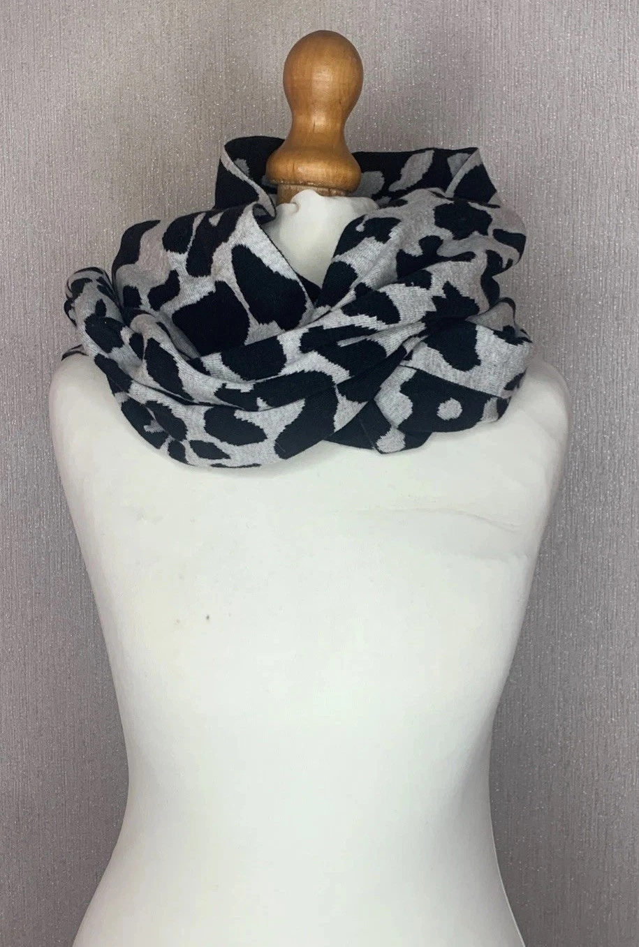 DKNY jeans scarf animal print black grey knit cashmere mix designer 160x37cm
