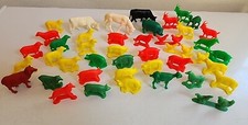 VTG FARM ANIMALS Plastic Toy Figures Lot Of 40 Bright Colors Pigs Sheep Chick