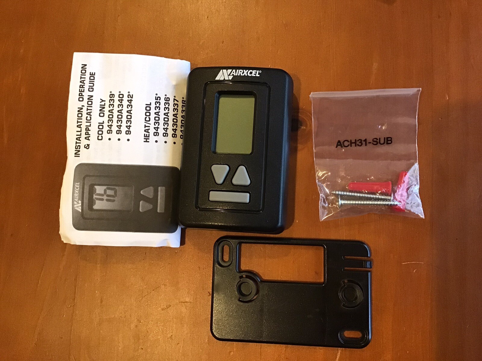 AIRXCEL 9430*338 / 9430A338 AC Digital Wall Thermostat Black Heat/Cool