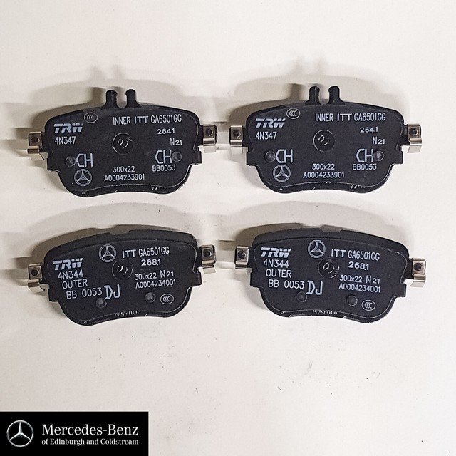 Genuine MercedesBenz Rear Brake Pads & Sensor A0004209203 238 E Class