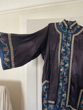 VINTAGE EMBROIDERED CHINESE KIMONO ROBE AUTHENTIC ORIGINAL SILK STUNNING DESIGN