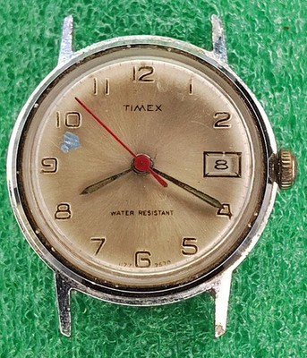lot C2118 men 1970 Timex Sprite Red Hand Manual Vintage Watch Parts