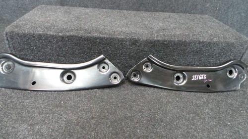 2L16X3 *  Scheinwerferaufnahme VW Touran 1T links rechts 1T0805931 1T0805932