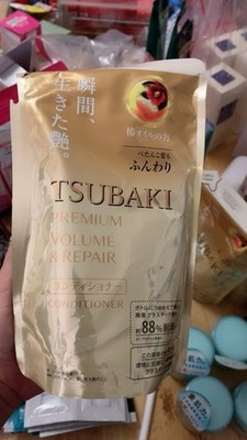 - Tsubaki Premium Volume & Repair Conditioner 330ml