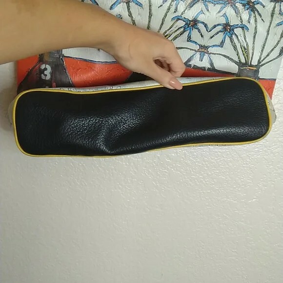 Picture 4 of 8