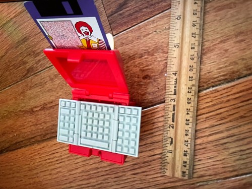 McDonald’s 1999 Happy Meal Food Foolers Giocattolo Happy Meal Box Computer - Foto 3 di 6