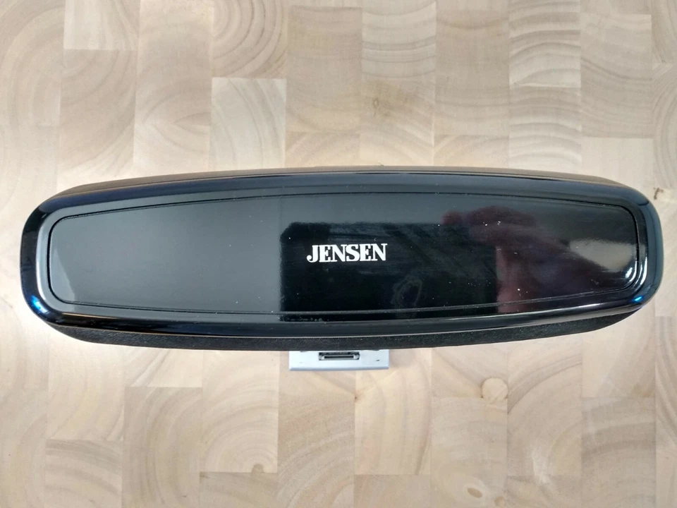 Jensen JiPS-200i 30-Pin Docking Speaker for iPod, iPhone, iPad w/Remote & Plug - Image 4 of 4