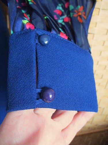 Vintage Dress Small S/M Blue & Floral Ascot Tie Shift Poet Puff Sleeve Secretary - Picture 7 of 10