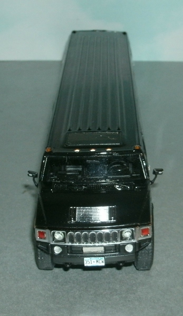 Maisto HUMMER H2 ブラック 1/18 Hot Wheels Maisto 1/18 Diecast - Hummer H2 SUV - YouTube