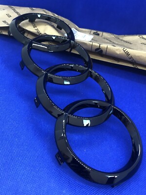 Ring Schwarz Logo Abzeichen Kühlergrill Audi A5 S5 RS5 B9 8J0853605BT94 Original