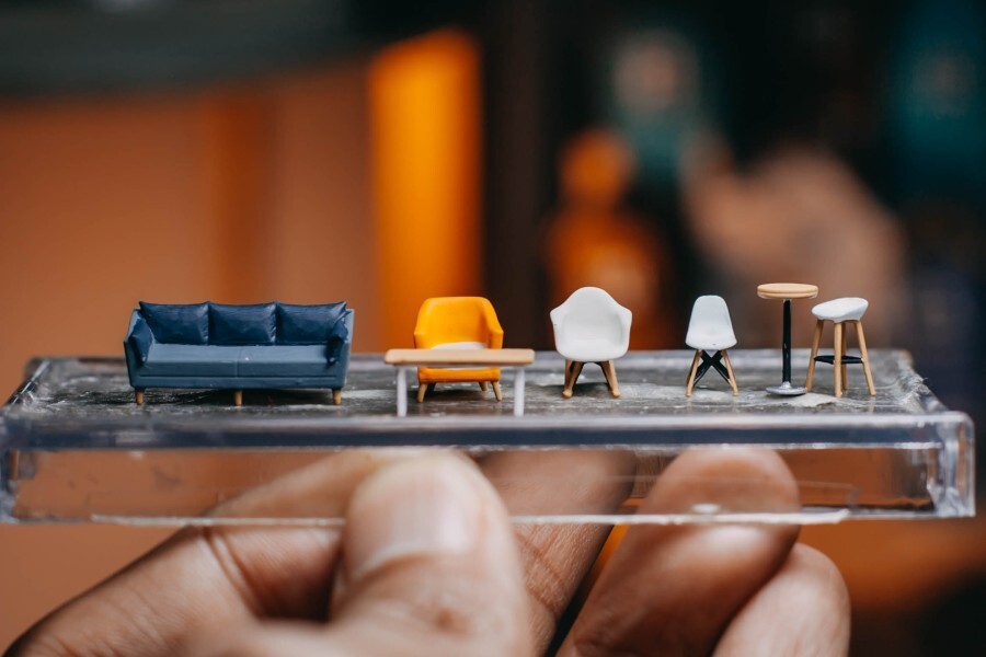 Miniature Mini Figure Furniture Desks Chair with Table for Diorama Scale 1/87