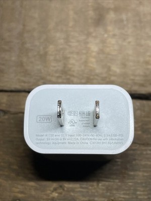 スマホアクセサリー APPLE MU7T2LL/A Apple Apple純正品 USB-C 電源アダプタ iPad・iPhone対応［1ポート