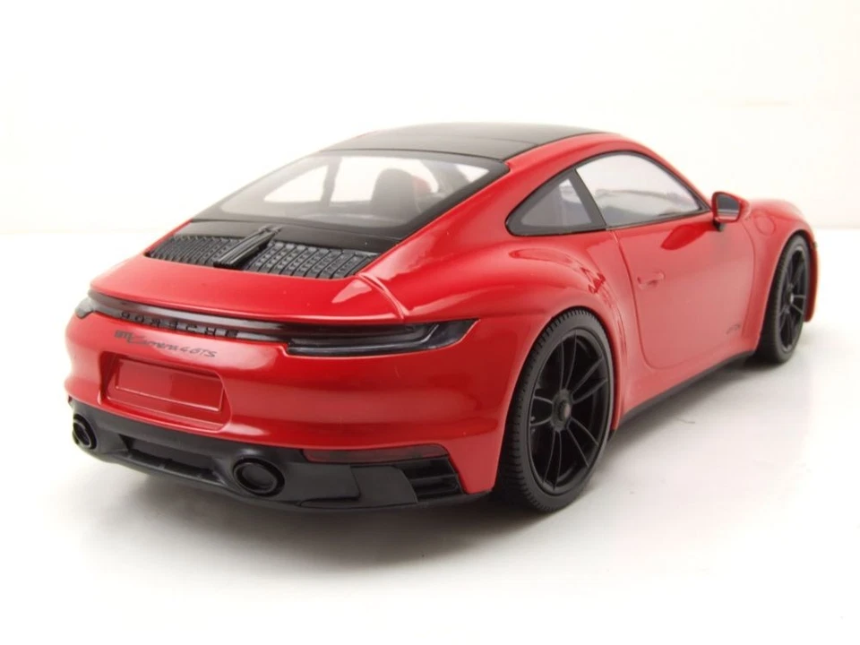 Porsche 911 Carrera 4 GTS 2020 Rosso Modellino Auto 1:18 Minichamps - Immagine 2 di 4