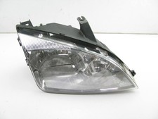 New - Out Of Box Oem 2005-2007 Ford Focus Right Headlight Headlamp Lamp