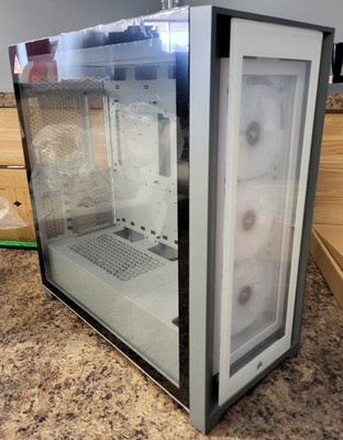 Corsair iCUE 5000X RGB Tempered Glass Mid-Tower ATX PC Smart Case - White