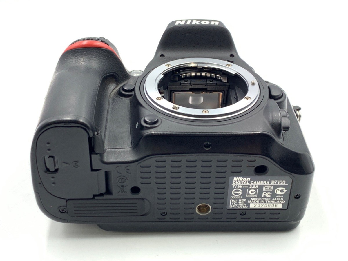 NIKON D7100 24.1MP Digital Single-Lens Reflex Camera Body -EXC