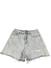 Vintage Women Gap Denim Mom Jean Shorts Size 6 / 28 Blue Light Wash Distressed