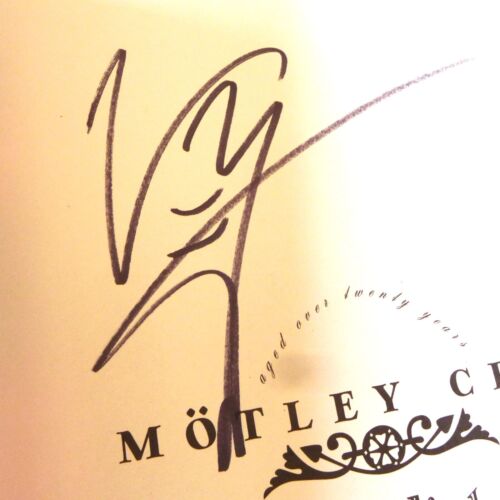 Vince Neal Signed Autographed Book Motley Crue The Dirt Anniversary Stadium Tour - Imagen 2 de 9