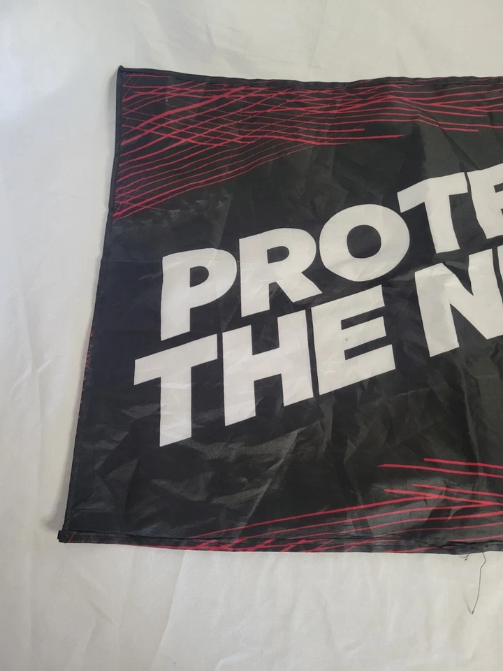 Bandera de los Arizona Cardinals 'Protege el Nido' 25" x 18" Foto 4 de 4