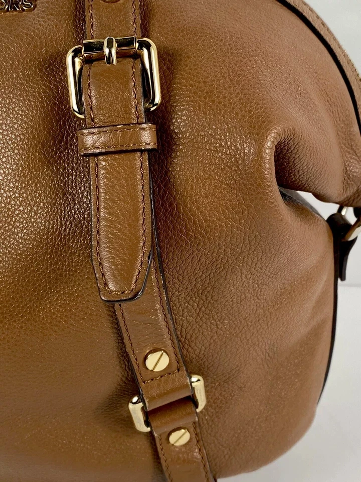 CARTERA CONVERTIBLE MEDIANA MARRÓN MICHAEL KORS BEDFORD LEGACY Foto 3 de 4