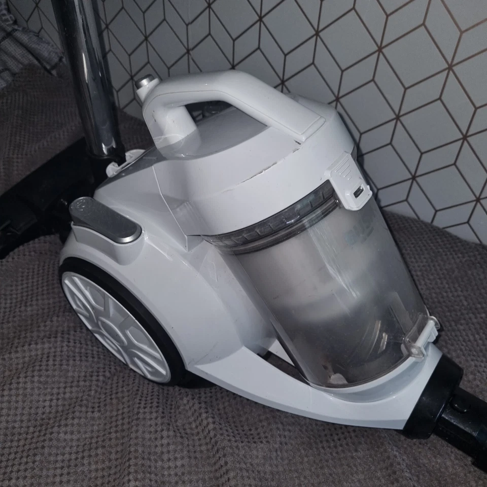 BUSH MULTI - CYCLONIC BAGLESS CYLINDER VACUUM CLEANER VCM40A16L0B-70 Read Descri - Image 2 of 4