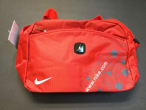 NIKE Small Cross-over Shoulder Bag Red 