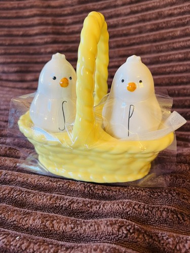 RAE DUNN Easter Chick SALT & PEPPER Shaker Eggs NEW - Picture 2 of 2